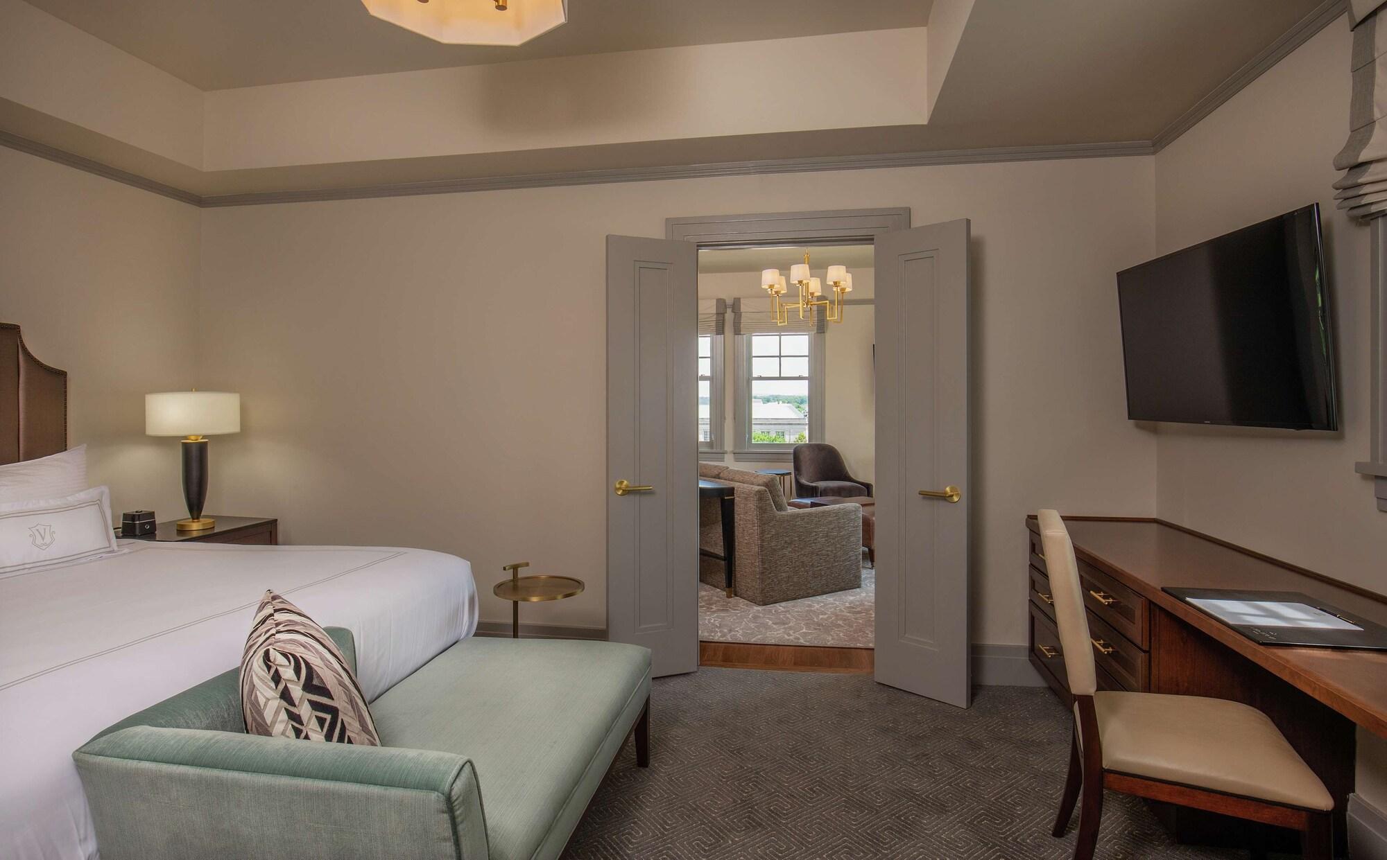 The Virginian Lynchburg, Curio Collection By Hilton Hotel 4*